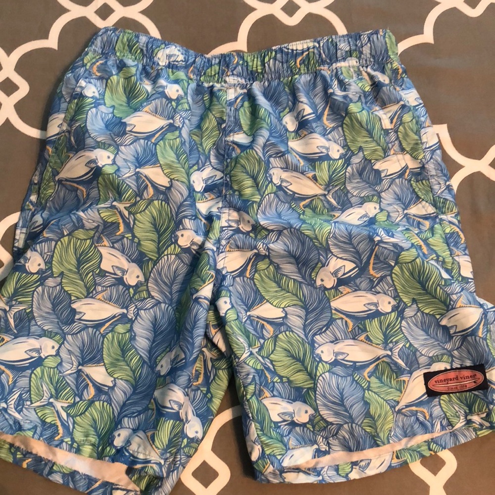 Men’s Vineyard Vines swim suit trunks